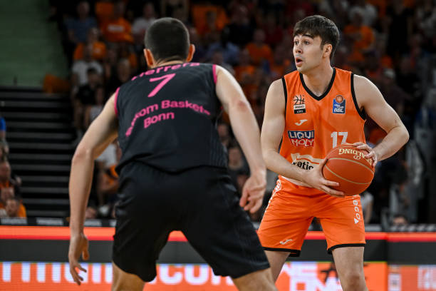 年轻球员的 年轻球员的