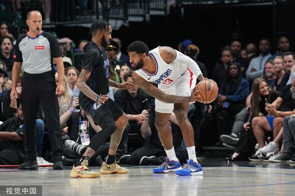 放眼本届 放眼本届